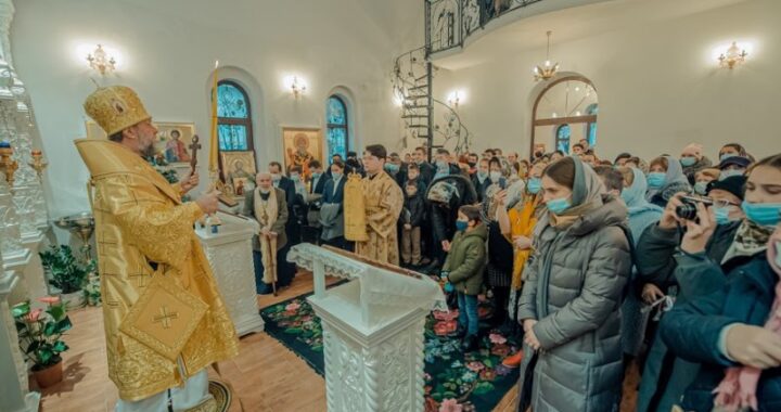 ÎPS Mitropolit Vladimir a slujit la Hramul Bisericii Spitalului de Urgență din municipiul Chișinău
